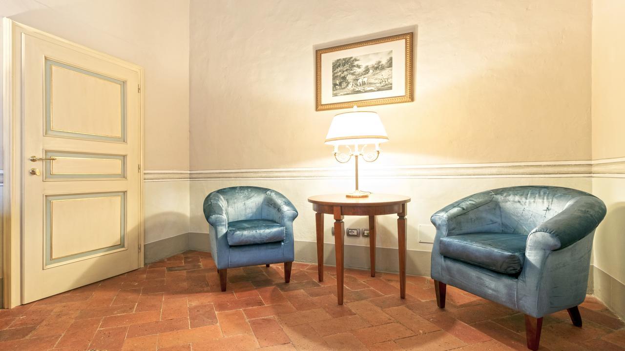 Badia Di Campoleone Villa Arezzo Room photo
