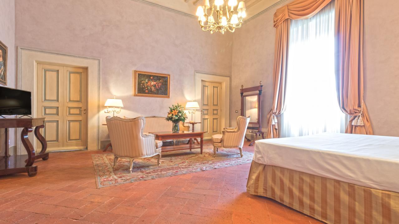 Badia Di Campoleone Villa Arezzo Room photo