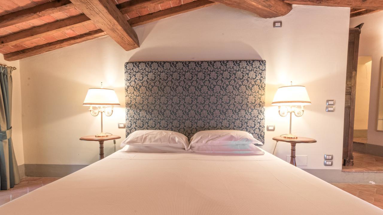 Badia Di Campoleone Villa Arezzo Room photo
